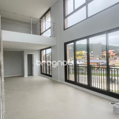 Loft com 73m², no bairro Campeche em Florianópolis