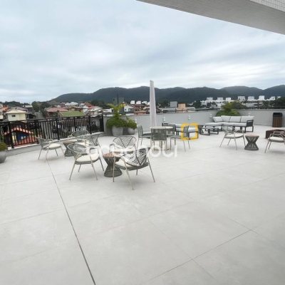 Loft com 73m², no bairro Campeche em Florianópolis
