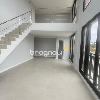 Loft com 73m², no bairro Campeche em Florianópolis