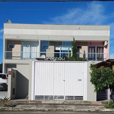 Casa com 103m², 2 quartos (sendo 2 suítes), 1 garagem, no bairro São João do Rio Vermelho em Florianópolis