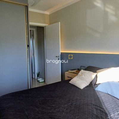 Casa com 103m², 2 quartos (sendo 2 suítes), 1 garagem, no bairro São João do Rio Vermelho em Florianópolis