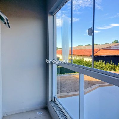 Casa com 103m², 2 quartos (sendo 2 suítes), 1 garagem, no bairro São João do Rio Vermelho em Florianópolis