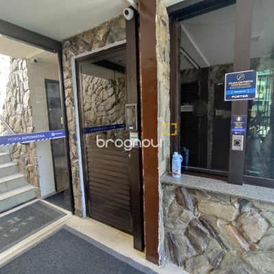 Cobertura com 183m², 3 quartos (sendo 1 suíte), 2 garagens, no bairro João Paulo em Florianópolis