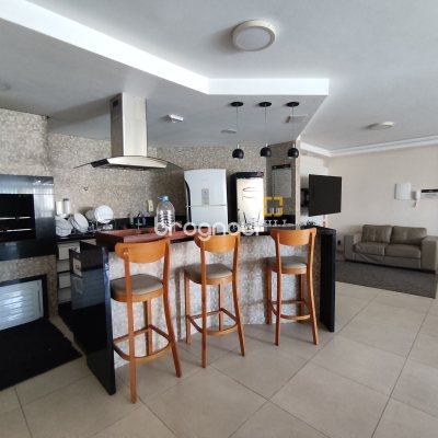 Cobertura com 183m², 3 quartos (sendo 1 suíte), 2 garagens, no bairro João Paulo em Florianópolis