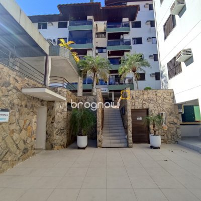 Cobertura com 183m², 3 quartos (sendo 1 suíte), 2 garagens, no bairro João Paulo em Florianópolis