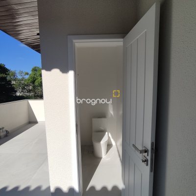 Cobertura com 183m², 3 quartos (sendo 1 suíte), 2 garagens, no bairro João Paulo em Florianópolis