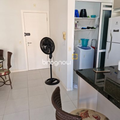 Apartamento com 71m², 2 quartos (sendo 1 suíte), 1 garagem, no bairro Ingleses em Florianópolis