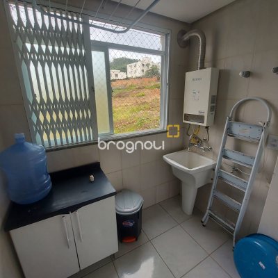 Apartamento com 65m², 2 quartos, 1 garagem, no bairro Córrego Grande em Florianópolis