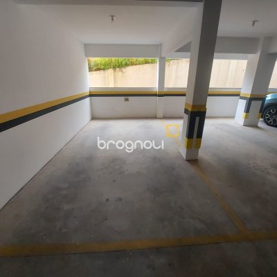 Apartamento com 65m², 2 quartos, 1 garagem, no bairro Córrego Grande em Florianópolis