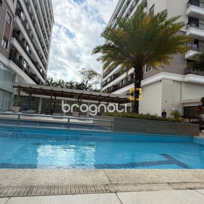 Apartamento com 65m², 2 quartos (sendo 1 suíte), 1 garagem, no bairro Itacorubi em Florianópolis