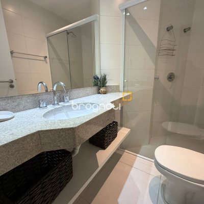 Apartamento com 65m², 2 quartos (sendo 1 suíte), 1 garagem, no bairro Itacorubi em Florianópolis
