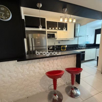 Apartamento com 65m², 2 quartos (sendo 1 suíte), 1 garagem, no bairro Itacorubi em Florianópolis