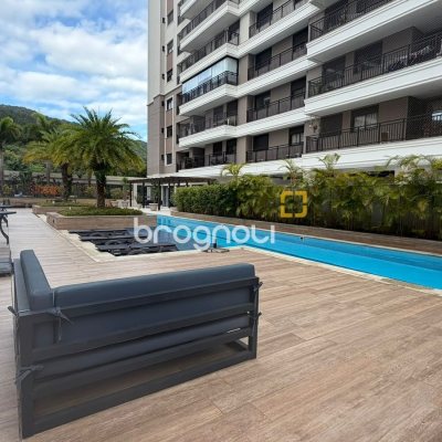 Apartamento com 65m², 2 quartos (sendo 1 suíte), 1 garagem, no bairro Itacorubi em Florianópolis