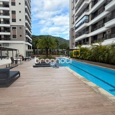 Apartamento com 65m², 2 quartos (sendo 1 suíte), 1 garagem, no bairro Itacorubi em Florianópolis