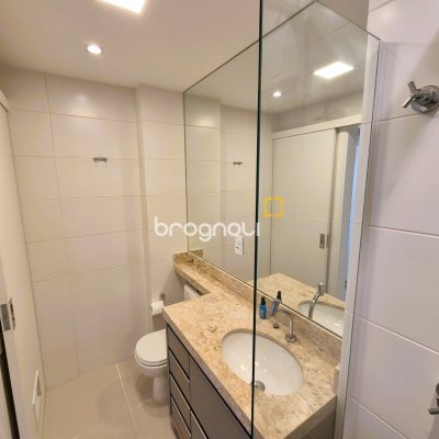 Apartamento com 76m², 2 quartos (sendo 1 suíte), 1 garagem, no bairro Jardim Atlântico em Florianópolis