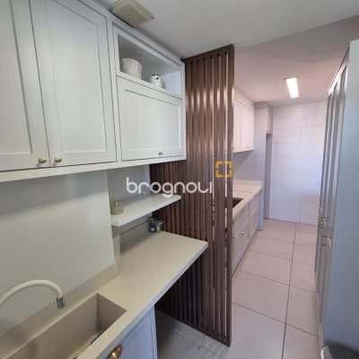 Apartamento com 76m², 2 quartos (sendo 1 suíte), 1 garagem, no bairro Jardim Atlântico em Florianópolis