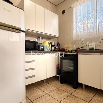 Apartamento com 46m², 1 quarto, 1 garagem, no bairro Canasvieiras em Florianópolis