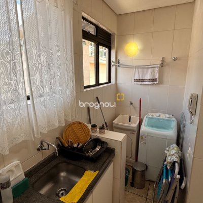 Apartamento com 46m², 1 quarto, 1 garagem, no bairro Canasvieiras em Florianópolis