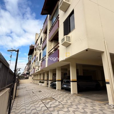 Apartamento com 46m², 1 quarto, 1 garagem, no bairro Canasvieiras em Florianópolis