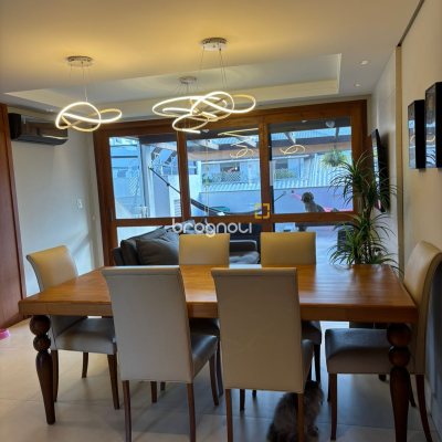 Cobertura com 200m², 4 quartos (sendo 2 suítes), 2 garagens, no bairro Ingleses em Florianópolis