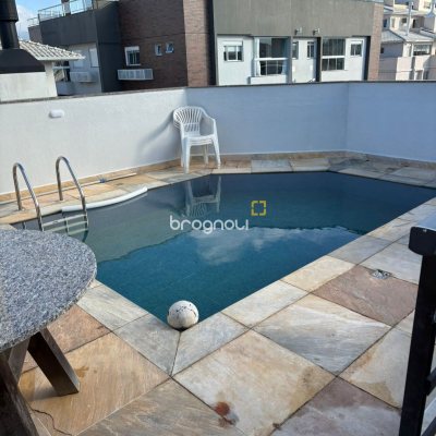 Cobertura com 200m², 4 quartos (sendo 2 suítes), 2 garagens, no bairro Ingleses em Florianópolis