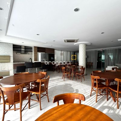 Apartamento com 86m², 3 quartos (sendo 1 suíte), 1 garagem, no bairro Trindade em Florianópolis