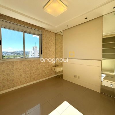 Apartamento com 86m², 3 quartos (sendo 1 suíte), 1 garagem, no bairro Trindade em Florianópolis
