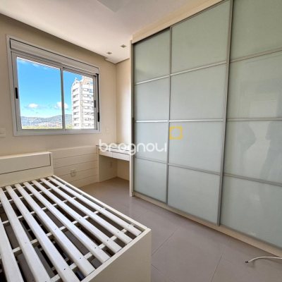 Apartamento com 86m², 3 quartos (sendo 1 suíte), 1 garagem, no bairro Trindade em Florianópolis