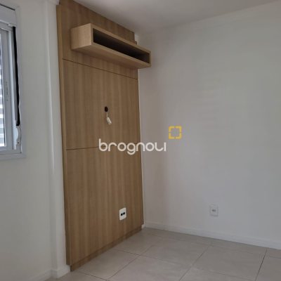Apartamento com 94m², 3 quartos (sendo 2 suítes), 2 garagens, no bairro Pagani em Palhoça