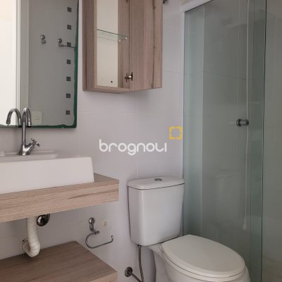Apartamento com 94m², 3 quartos (sendo 2 suítes), 2 garagens, no bairro Pagani em Palhoça