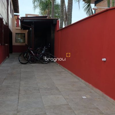 Pousada / Hotel com 450m², 16 quartos, 1 garagem, no bairro Campeche em Florianópolis