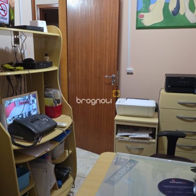 Pousada / Hotel com 450m², 16 quartos, 1 garagem, no bairro Campeche em Florianópolis