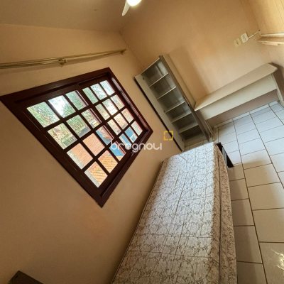 Pousada / Hotel com 450m², 16 quartos, 1 garagem, no bairro Campeche em Florianópolis