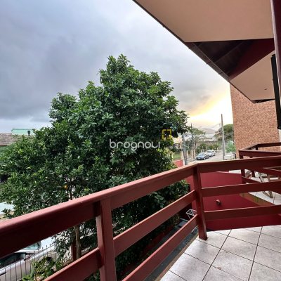 Pousada / Hotel com 450m², 16 quartos, 1 garagem, no bairro Campeche em Florianópolis