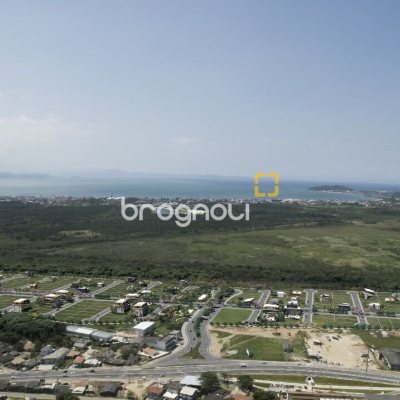 Casa de Condomínio com 109m², 3 quartos (sendo 1 suíte), 2 garagens, no bairro Vargem Grande em Florianópolis