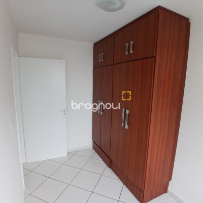 Apartamento com 43m², 2 quartos, 1 garagem, no bairro Bela Vista em São José