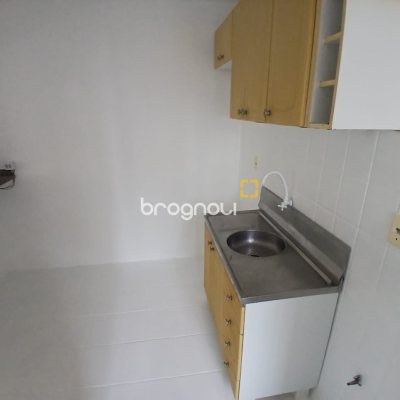 Apartamento com 43m², 2 quartos, 1 garagem, no bairro Bela Vista em São José