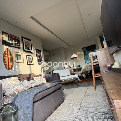 Cobertura com 140m², 2 quartos (sendo 2 suítes), 2 garagens, no bairro Campeche em Florianópolis