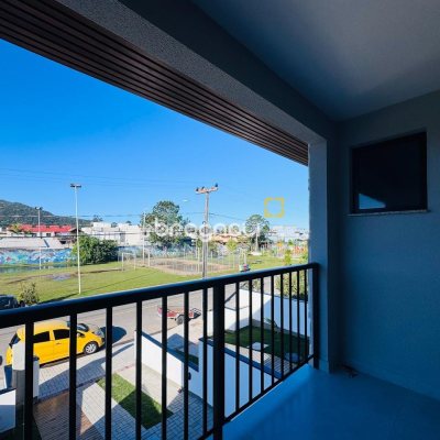 Casa com 118m², 3 quartos (sendo 1 suíte), 2 garagens, no bairro Campeche em Florianópolis