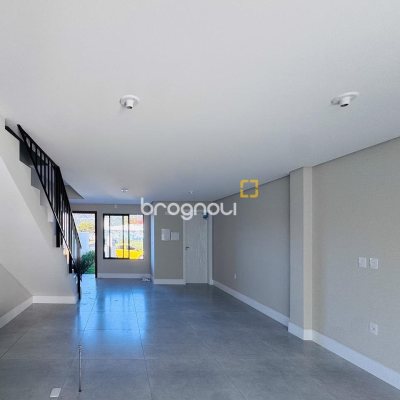 Casa com 118m², 3 quartos (sendo 1 suíte), 2 garagens, no bairro Campeche em Florianópolis