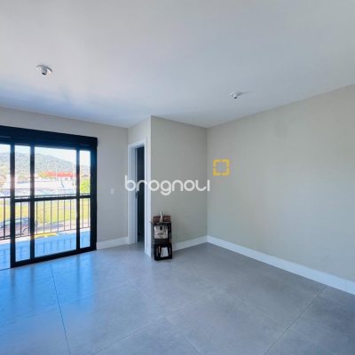 Casa com 118m², 3 quartos (sendo 1 suíte), 2 garagens, no bairro Campeche em Florianópolis