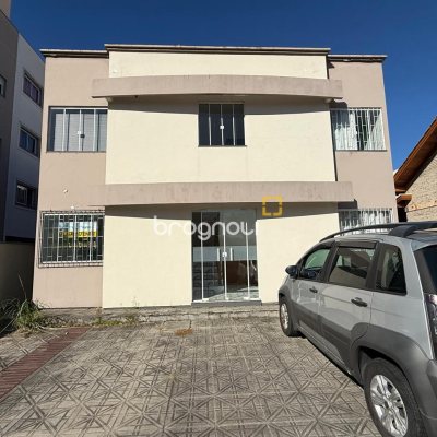 Apartamento com 58m², 2 quartos (sendo 1 suíte), 2 garagens, no bairro Pagani em Palhoça