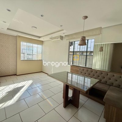 Apartamento com 58m², 2 quartos (sendo 1 suíte), 2 garagens, no bairro Pagani em Palhoça
