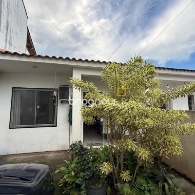 Casa com 48m², 2 quartos, 1 garagem, no bairro Bela Vista em Palhoça