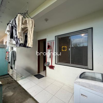 Casa com 48m², 2 quartos, 1 garagem, no bairro Bela Vista em Palhoça