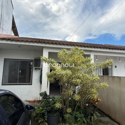 Casa com 48m², 2 quartos, 1 garagem, no bairro Bela Vista em Palhoça