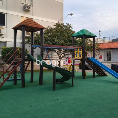 Apartamento com 53m², 2 quartos, 1 garagem, no bairro Ipiranga em São José