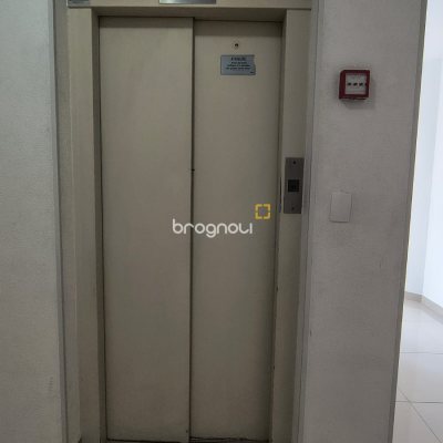 Apartamento com 53m², 2 quartos, 1 garagem, no bairro Ipiranga em São José