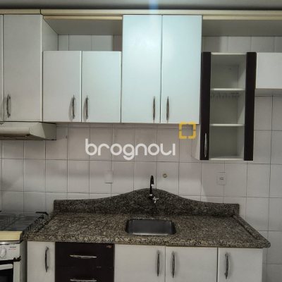 Apartamento com 53m², 2 quartos, 1 garagem, no bairro Ipiranga em São José