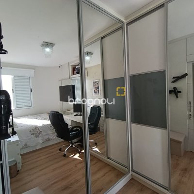 Apartamento com 117m², 3 quartos (sendo 1 suíte), 1 garagem, no bairro Kobrasol em São José